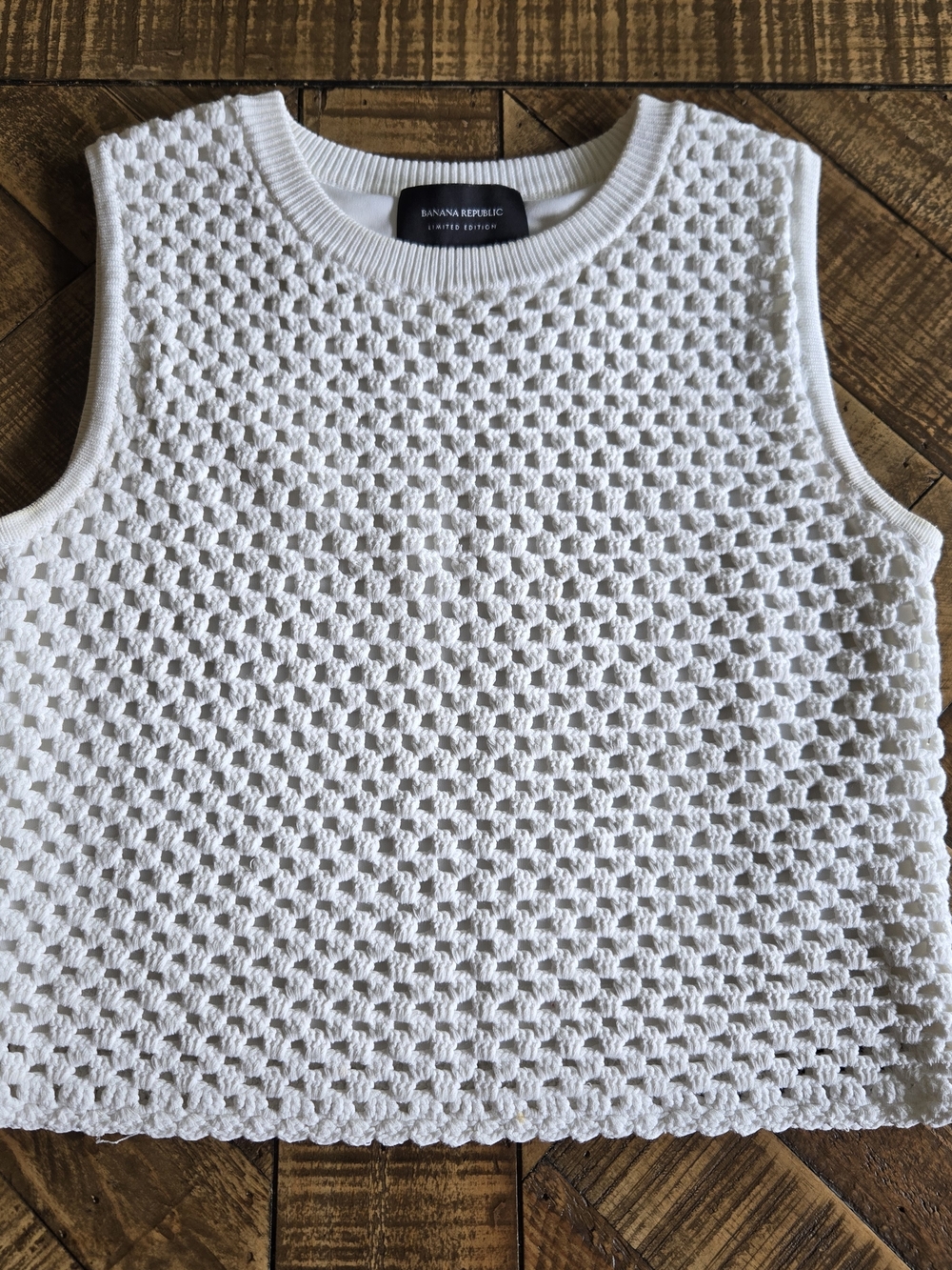 Banana Republic White Crochet Knit Tank Top Small